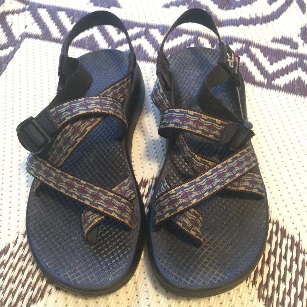 Chaco toe strap vault pattern- size 9